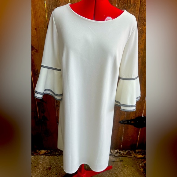 Elegant White Dress Bell Sleeves black white ribbon detail Sharagano Size 12 - Picture 1 of 6